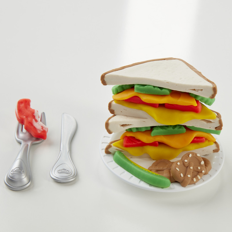 Play-Doh Cheesy Sandwich Playset (E7623)